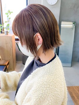 テトヘアー(teto hair) ボブウルフ、スリークボブ、顔周りウルフ、アッシュブラウン