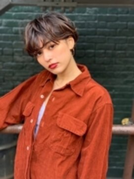 ケアリー 武蔵小杉(Carelly) 前髪かき上げイメチェンイヤリングカラーラベンダーカラーくびれ