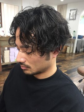 ソルト(Salt) センターパートパーマ