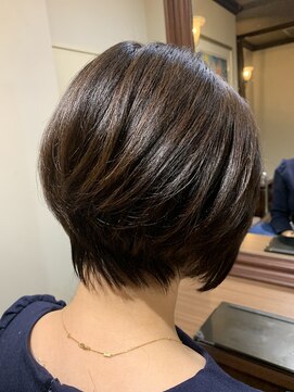 トータルビューティーサロン プリエ(prier) 束感ショート｜ステップボーンカット/クラゲヘアー/オンブレ