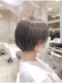 大人可愛い前下がりショートボブ　EIGHT4/8