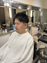 メリケンバーバーショップ フクオカ(MERICAN BARBERSHOP FUK)&nbsp;波巻き束感ショートツーブロックマッシュアップバングコンマヘア