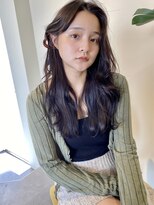 ロカ(roka)&nbsp;前髪アレンジ　/ ウェーブヘア