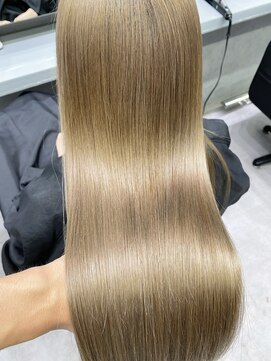 エリーツ 表参道(elyts) セピアベージュ　韓国ヘア　ワンホン　表参道