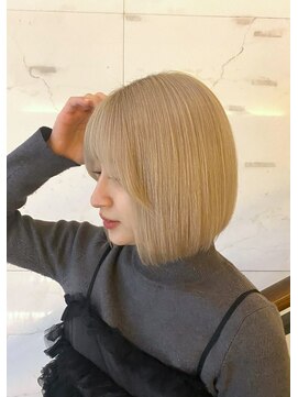 セプト 天神大名(SEPT.) ブロンドヘア　ハイトーンボブ　ケアブリーチ　ダブルカラー