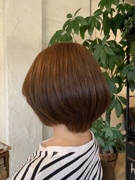 ルポ(Rupo) 明るめベージュカラー×ショートボブ