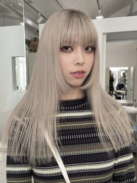 ジーナ オモテサンドウ(XENA) ケアブリーチ×ハイトーン×ホワイトベージュ（表参道）