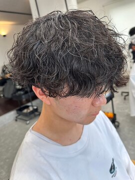 フゥ 宇都宮(FeU) 波巻きパーマメンズパーマメンズヘアツーブロックツイストパーマ