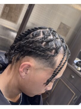 バーバーショップ ライズ(Barber Shop RAIzE) タイトロープ×テーパーフェード