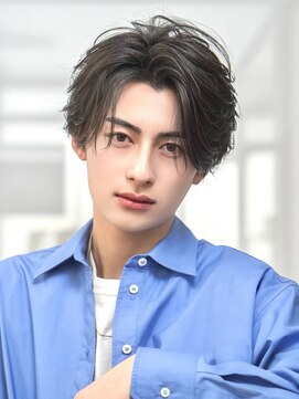 オーシャントーキョー 渋谷神南(OCEAN TOKYO) 黒髪ツーブロック人気ニュアンスセンターパート