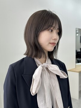 ミル(milu) 【ami】ミディアム/切りっぱなしボブ/暗髪/四条/河原町