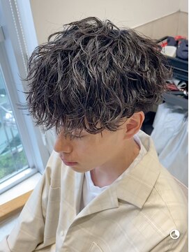 リ メイロ(Re.Meiro) 波巻きスパイラル2【メンズ/パーマ/眉毛/沖縄市/美里】