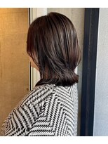 ロッカヘアエジェ(ROCCA hair eje.)&nbsp;軽やか外ハネの大人ミディレイヤー暗めカラー