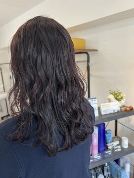 グリン(grin) ブリーチなし。ワインレッド