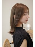 顔周りレイヤーカットべージュカラーくびれレイヤーカット