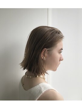 アカ(ACA) ボブ　ブリーチ　ハイトーン［札幌/大通/すすきの/韓国］