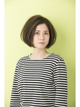 ルートヴィッヒ(Ludwig) センターパートボブ