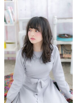 ミック ヘアアンドビューティー 大山店(miq  Hair&Beauty) 斜めバングくせ毛風ウェーブパーマ黒髪ナチュラルカラーa