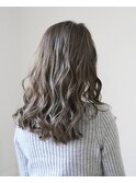 白髪ぼかし　ハイライトデザインカラー