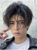 【黒髪波巻きツイストスパイラルパーマ韓国風メンズカット】