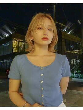 ルル 表参道(lulu.) 切りっぱなしボブ ボブウルフ ミルクティーベージュ ボブ【Riku