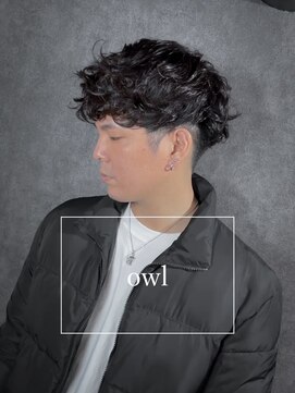 アウル 心斎橋(owl) スペインカール×フェードカット×黒髪