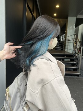 ロンド レア 天神大名店(Lond Le’a) 天神ダブルカラーケアブリーチインナーカラーターコイズブルー