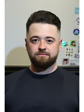 ツーエイチ 新宿(2H) 新宿/バックスタイル/スキンフェード