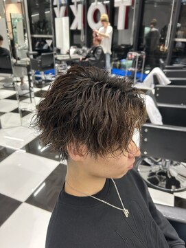 オーシャントーキョー(OCEAN TOKYO) メンズパーマツイスパ波巻きスパイラルマッシュセンターパート