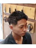 <理容室><バーバー>メンズ短髪黒髪ショート