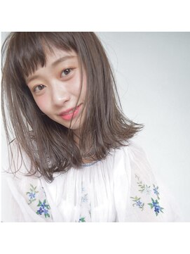 ユノ(juno) くすみベージュとソトハネ【シオガマ】