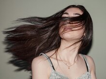 新・髪質改善トリキュア導入！■質感を自在にコントロール■ダメージ補修効果あり■癖の収まりがよくなる。