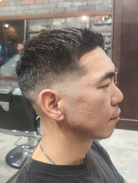 スリーセント 栄(3/cent) クルーカット/フェードカット/スキンフェード