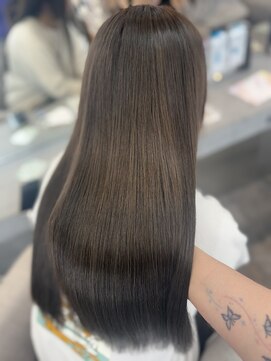 ラビス 浦和(Lovis) 似合わせカット/メルティカラー/韓国ウェーブ