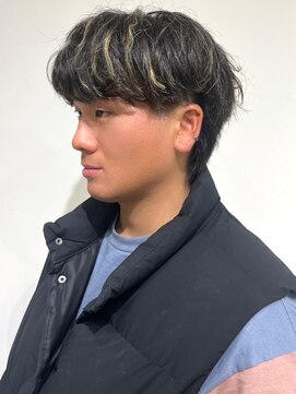 アイウィル(Ai WilL) メッシュ ウルフカット マッシ ュブリーチカラー 20代