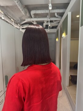 ムーム(Momb) ボブとボルドー