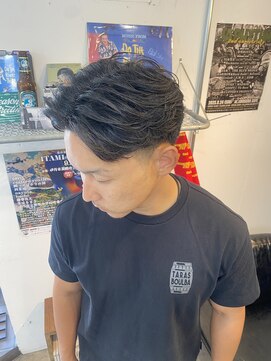 グッドプレイスアンドシング(Good Place&thing) メンズカットテーパーフェードニュアンスパーマフェザーパーマ