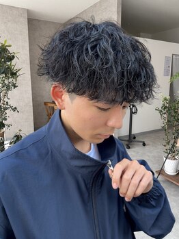 グニー(gunii)の写真/【岩国駅徒歩2分】ツイストスパイラルなど無造作パーマが人気◎あなたに合ったパーマスタイルをご提案！