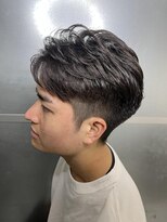 タヤ 自由が丘店(TAYA) ツーブロック刈り上げ/毛流れパーマ