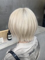 エクラ(ECLAT)&nbsp;ホワイトボブ