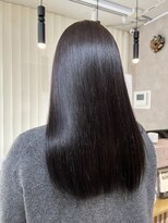 メゾンドイギー(MAISON de IGGY)&nbsp;ワンカラーで叶うブリーチなし透明感グレージュ◎ハッシュカット