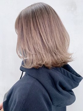 アイティーバイアルバム 松戸店(IT by ALBUM) グレージュ_カーキグレージュマッシュショート_ba318963