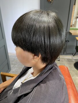 トリニティ(trinity) 艶髪・暗髪カラー・アッシュ・ネイビー・グレー[豊見城・糸満]