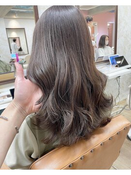 フィガロ ウメダ(FIGARO UMEDA) 【FIGARO　umeda】艶髪◇グレージュ