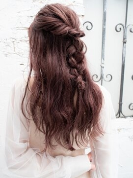 チェス(CHESS) ゆるふわハーフアップ