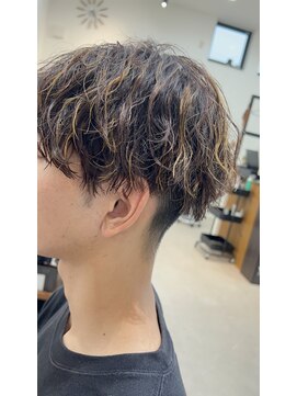 トルペヘアデザイン(Tolpe hair design) ハイライトとツイストスパイラル