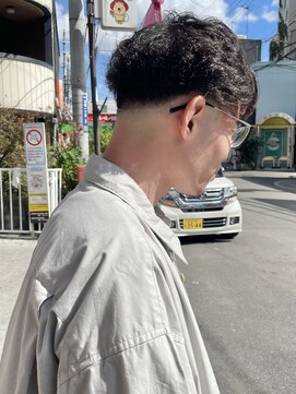 ヘアースペースブルーム プリュス 石橋店(HAIR SPACE BLOOM plus) 石橋/メンズパーマ/フェード/刈り上げ/アパレル店員/古着屋店員