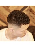 ＜理容室＞＜バーバー＞アイロンクロップスタイル