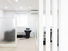 ミニムム バイ ヘアサロンリリ(minimum by hairsalon Re:li)の雰囲気（半個室でプライベート時間を堪能してください☆）