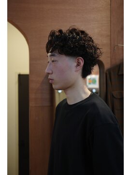 エディ(Edy) メンズマッシュカーリーパーマスペインカール刈り上げケアパーマ